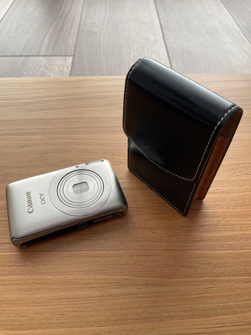 楽一番　【美品】 Canon キャノン デジカメ IXY 400F