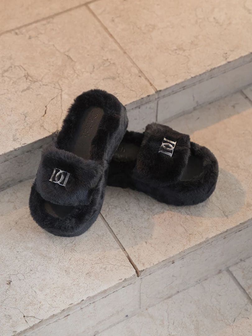 ♡ ダーリッチ Darich ♡ プラットフォームファーサンダル