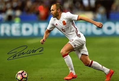 アンドレス・イニエスタ（元スペイン代表）直筆サイン入りフォト証明書付