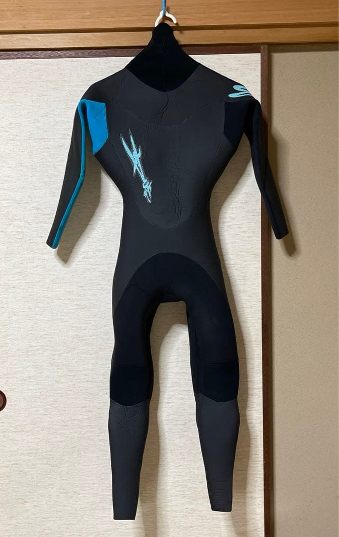 ウェットスーツ　セミドライ　dove