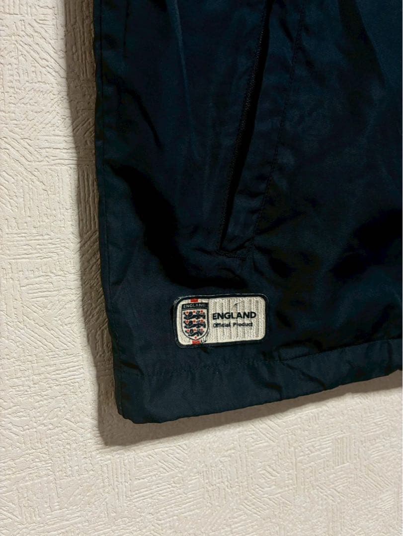 m649◆Umbro◆イングランド代表◆ウィンドブレーカー◆Mサイズ