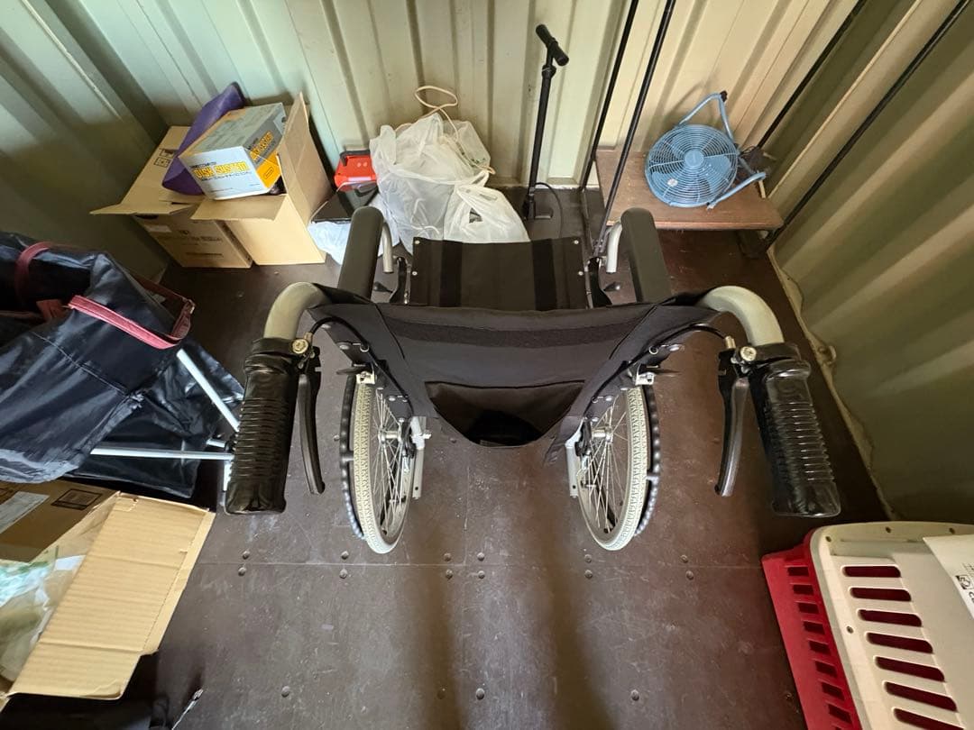 【美品】 ケアテックジャパン 自走式車椅子 ハピネスライト CA-12SU