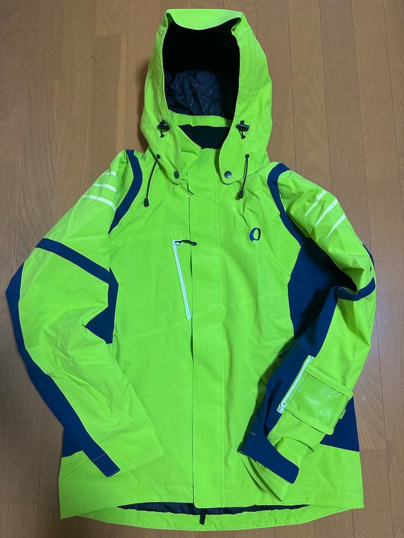 ON-YO-NE（オンヨネ）スキーウェア（上）