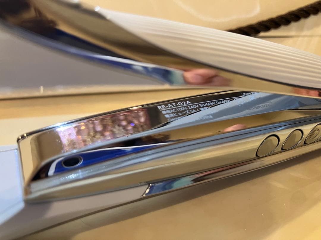 ReFa ストレートヘアアイロン ホワイト(収納ケース付き)