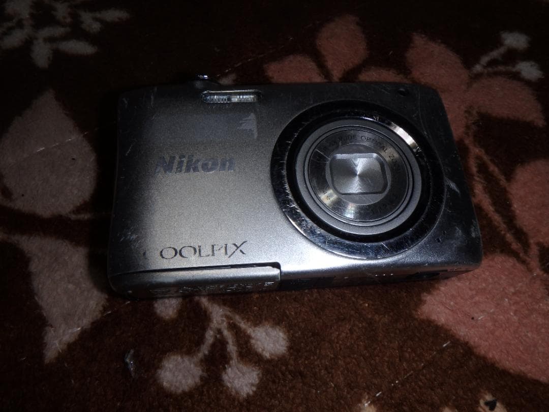 動作品 NIKON A100 COOLPIX デジタルカメラ