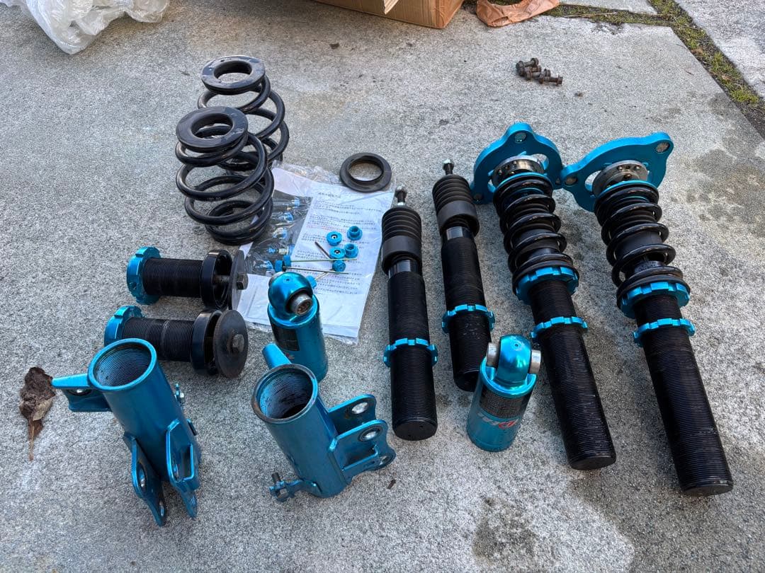 持*a様 C-HRイデアル　車高調