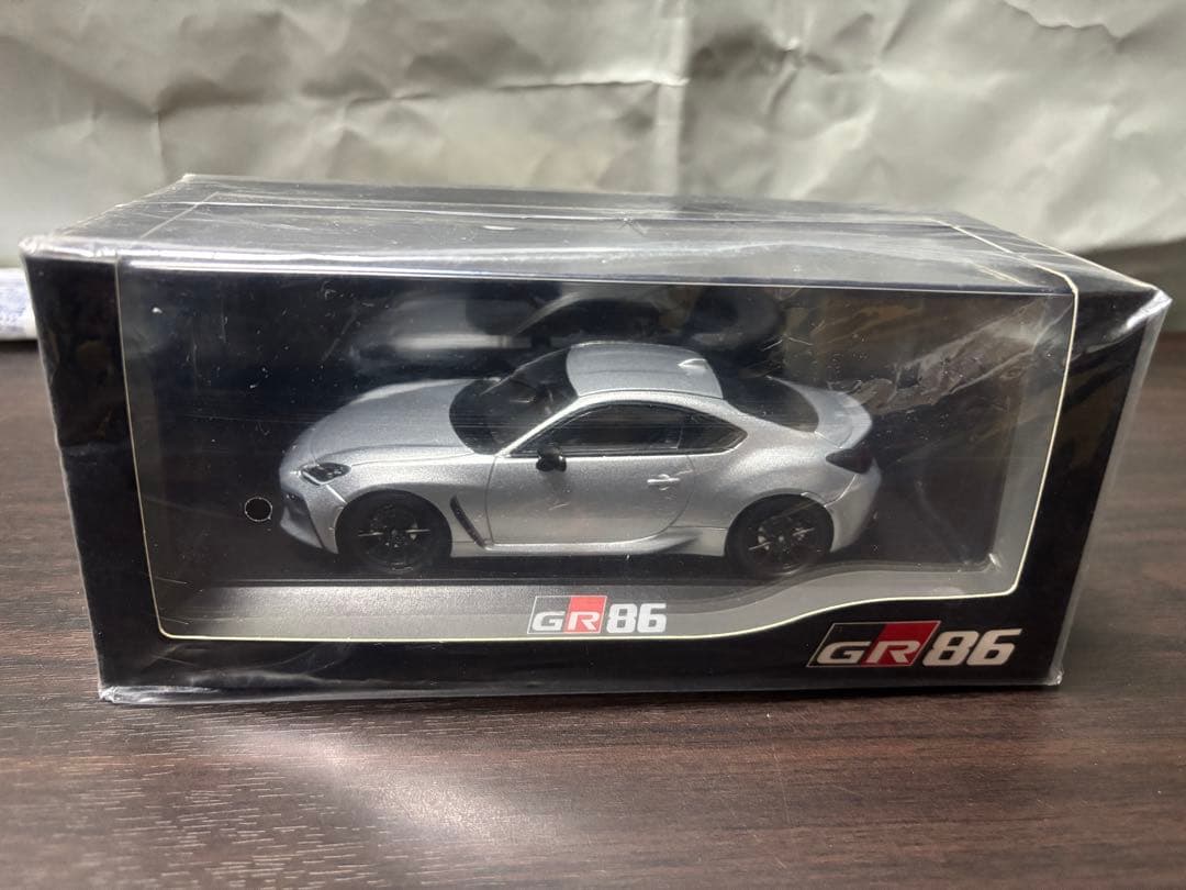 新型GR86 カラーサンプル ミニカー アイスシルバーメタリック シュリンク付