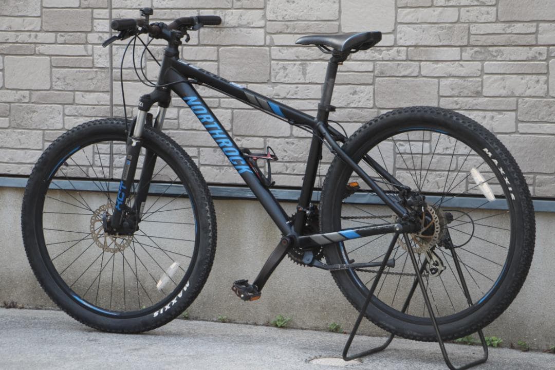 引き取り限定♪NORTH ROCK♪前後ディスクブレーキ♪お手軽マウンテンバイク