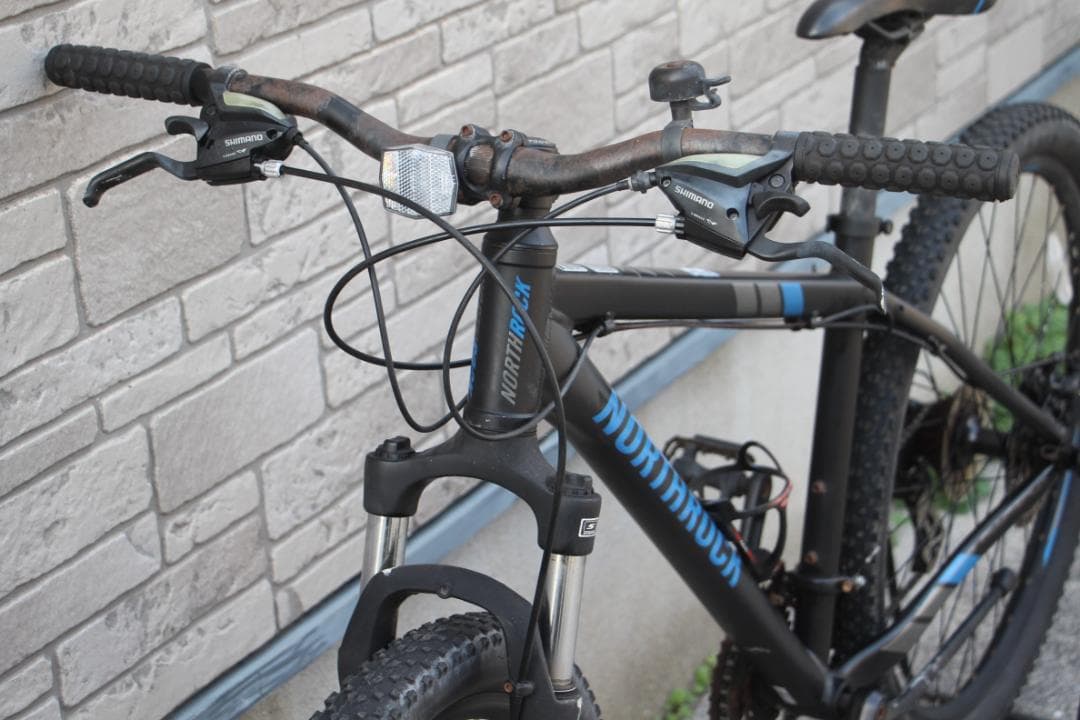 引き取り限定♪NORTH ROCK♪前後ディスクブレーキ♪お手軽マウンテンバイク