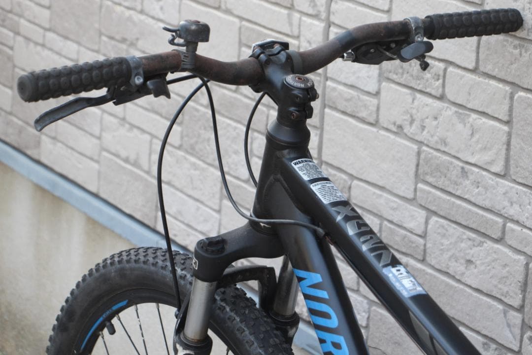 引き取り限定♪NORTH ROCK♪前後ディスクブレーキ♪お手軽マウンテンバイク