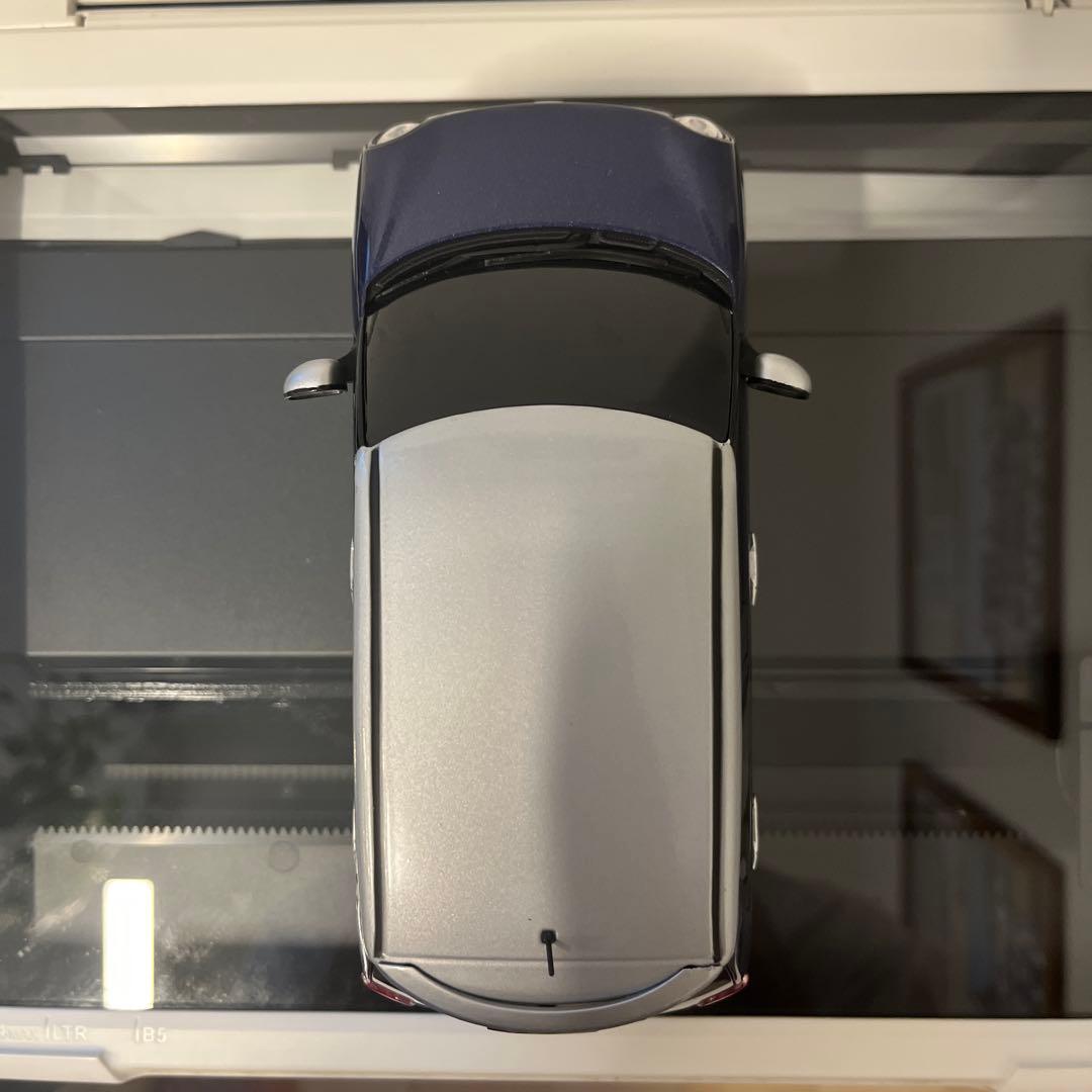 ホンダ　N-ONE エヌワン　1/18 モデルカー