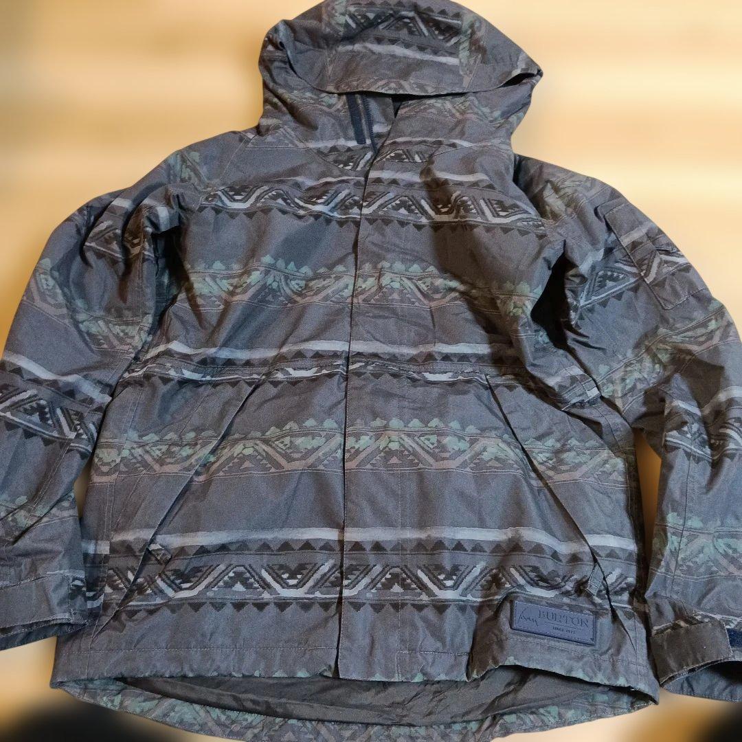 訳あり　激安　Burton 幾何学模様 スノーボードジャケット M