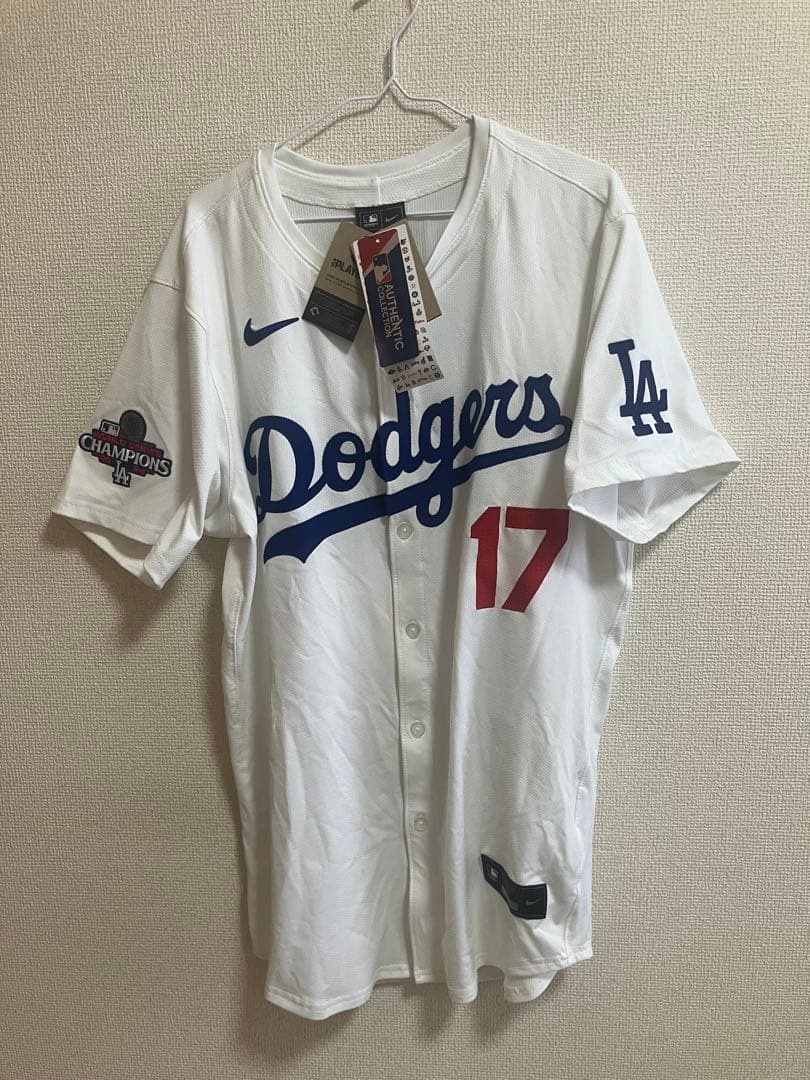 MLB ドジャース 大谷翔平　ワールドシリーズ優勝記念ユニ レプリカではなく本物