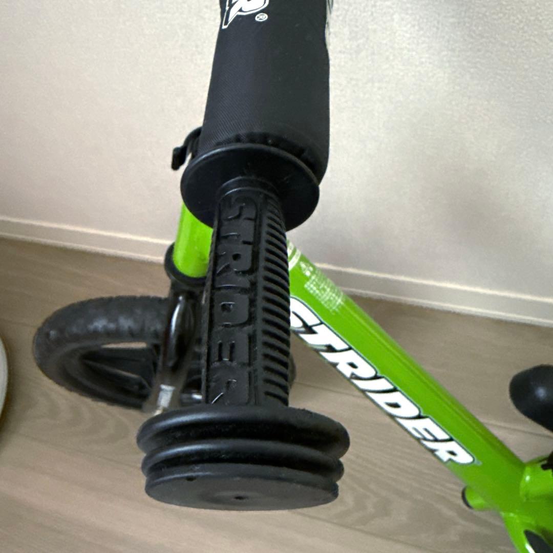 STRIDERストライダーグリーンスポーツモデルSPORT 12インチカバー付き
