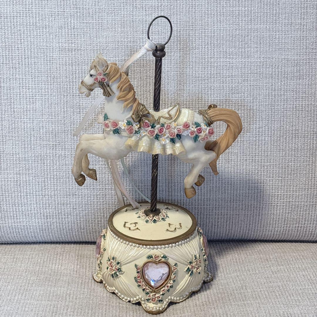 【最終値下げ】アンティーク風 白馬 メリーゴーランド オルゴール
