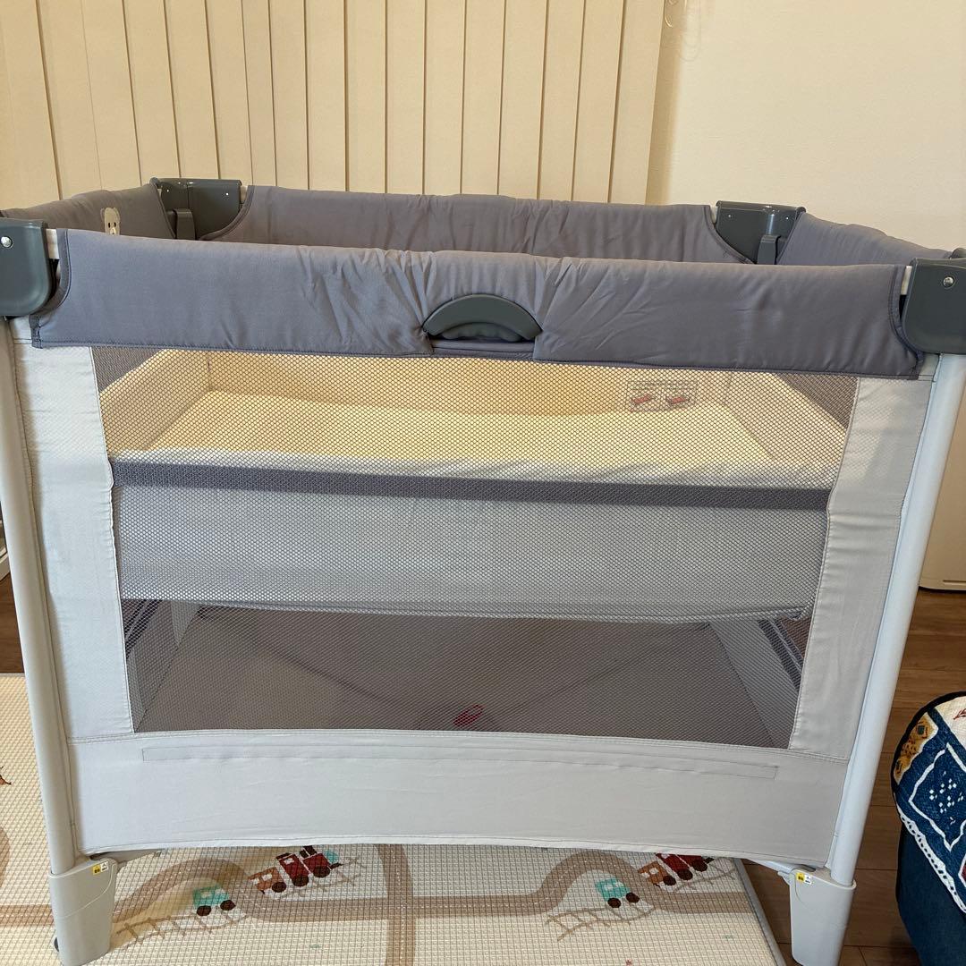 アップリカ　ココネル　グレー