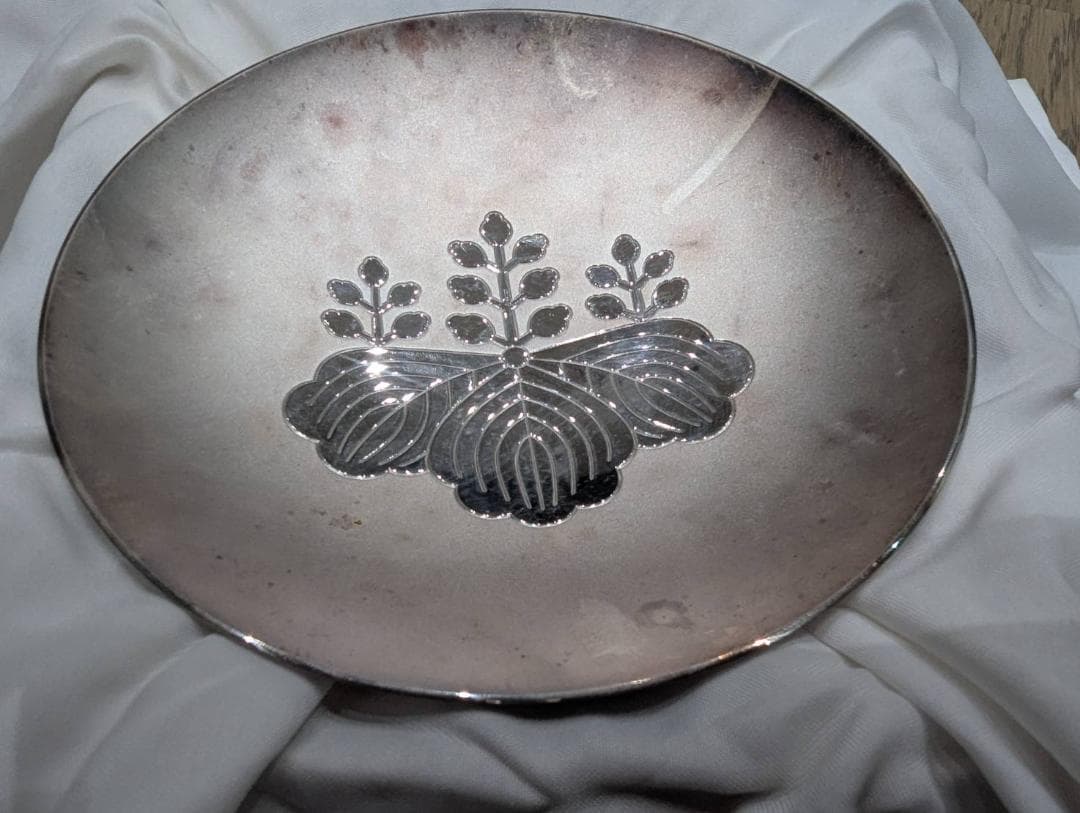 記念銀杯　内閣総理大臣　造幣局製造　シルバー　桐の箱付き