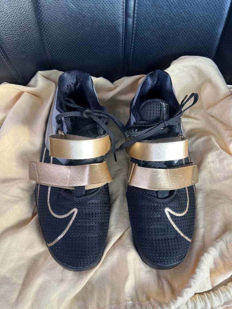 NIKE ロマレオス4 日本未発売 ウェイトリフティング　スクワットシューズ