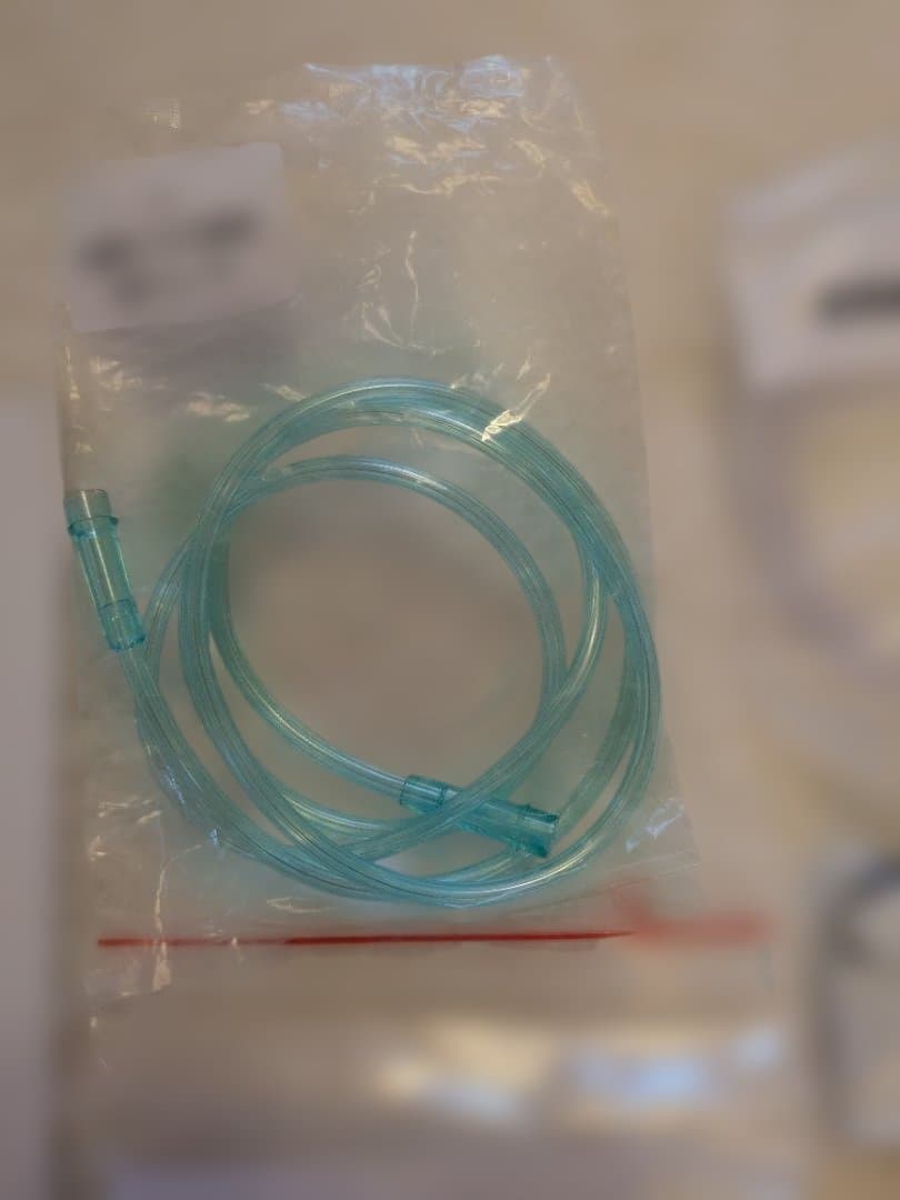 送料無料 美品 完動品 付属品完備 IKOU ペット酸素室 酸素発生器ペット①