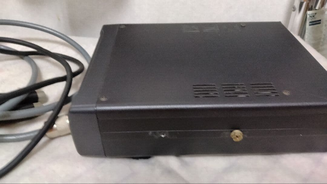 ICOMオートアンテナチューナーAT-180　HF～50MHz動作確認済