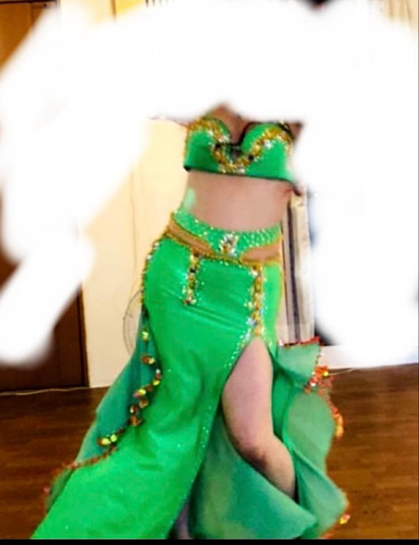 ベリーダンス衣装　緑　エジプト製