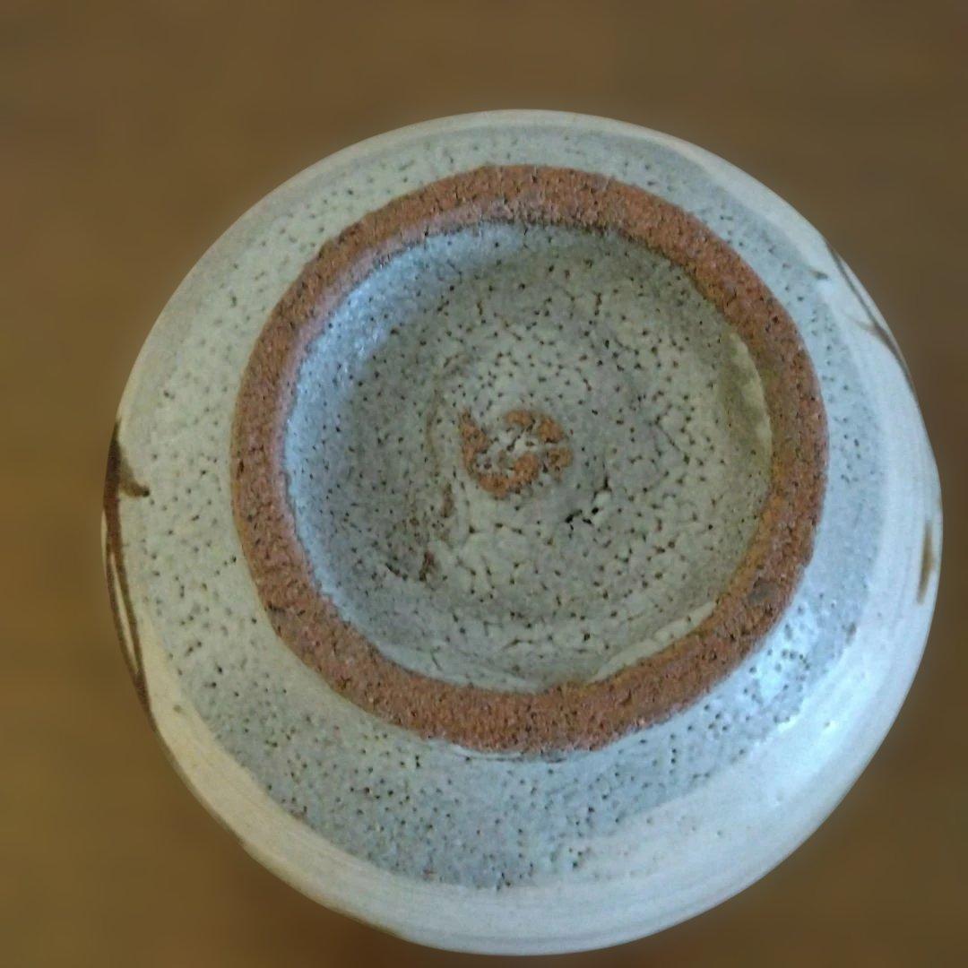 人間国宝　濱田庄司さんの「地掛鉄絵茶碗」　益子焼