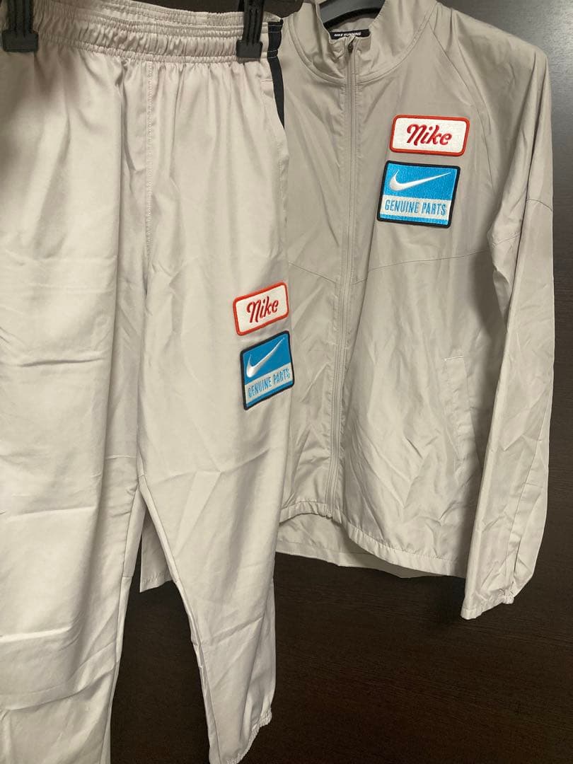 Nike セットアップ　ジャケット・パンツセット