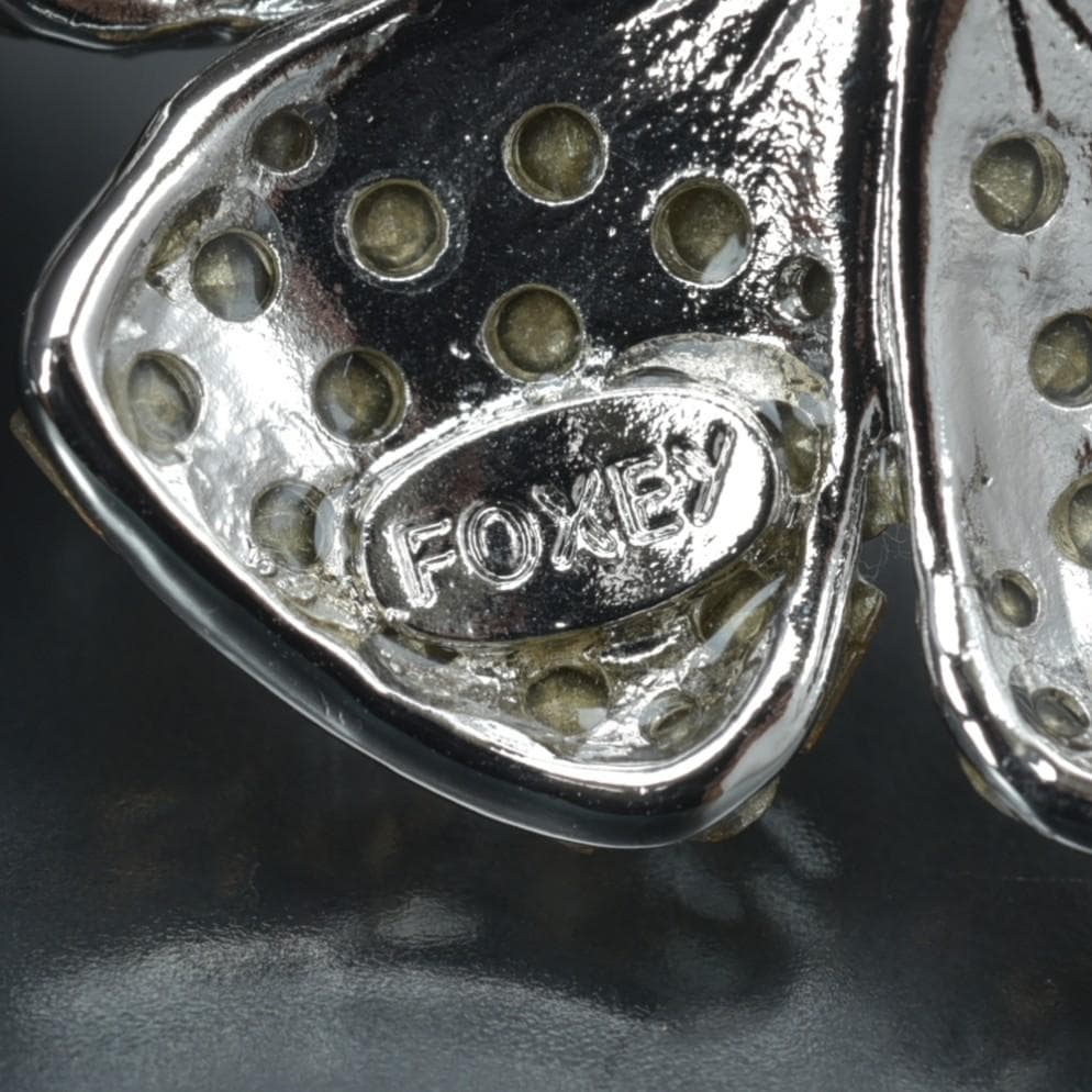 新品 FOXEY ブローチ フラワー ゴールド ラインストーン シルバー 花