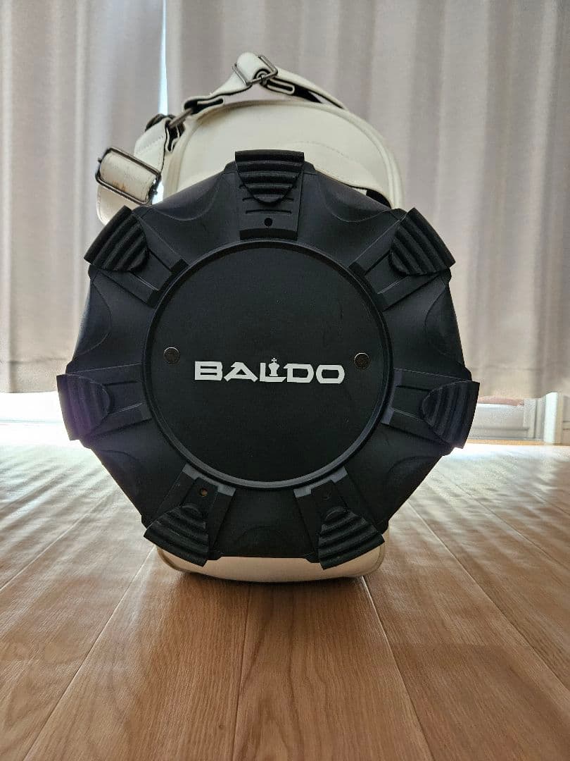 【BALDO】バルド　キャディバッグ　10周年記念限定モデル　ネームプレート付き