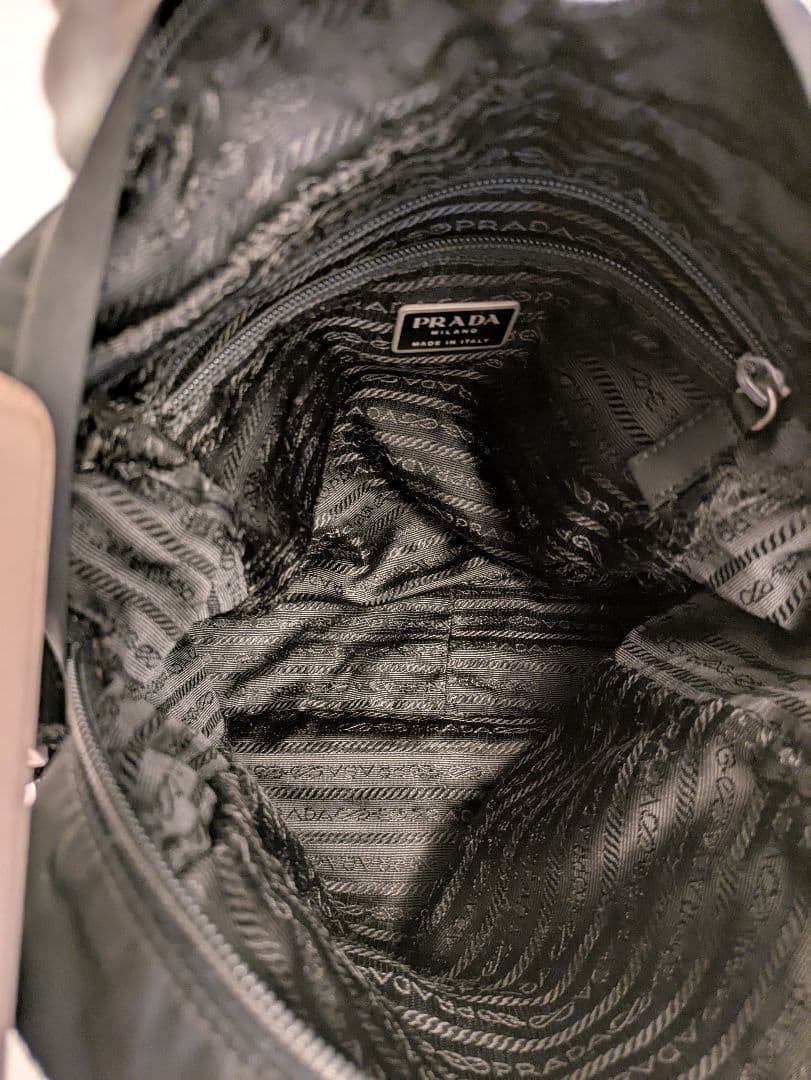 PRADA スポーツ ブラック ショルダーバッグ