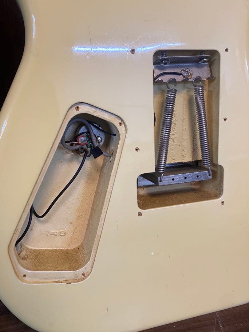 ソ*ム様 Q3081 KRAMER エレキギター F-1000 ジャンク パーツ