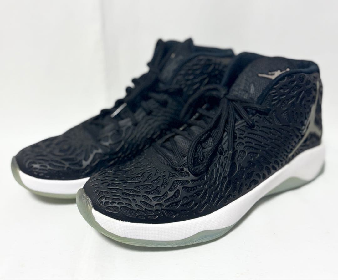 ジョーダン　ウルトラフライ　ブラック/リフレクトシルバーホワイト 27.5cm