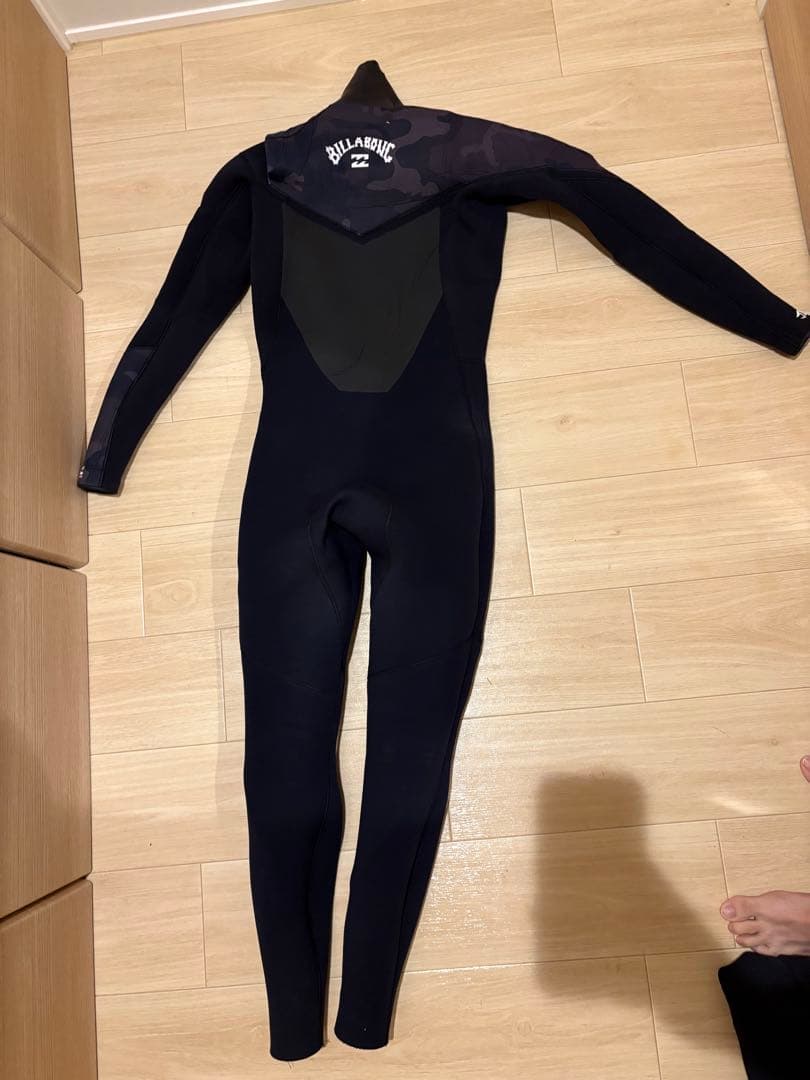 BILLABONG ブラック ウエットスーツ セミドライ　XL