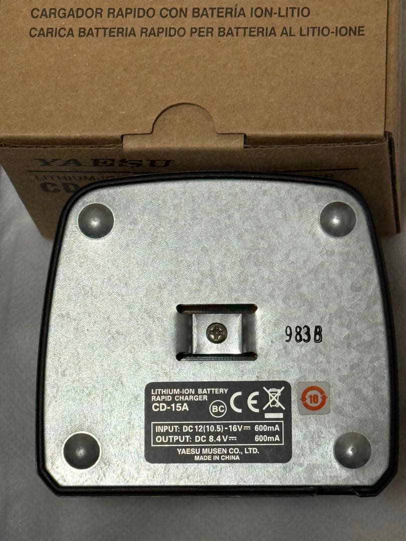 美品 八重洲無線 VX-6 standard 急速充電器付き ヤエス YAESU