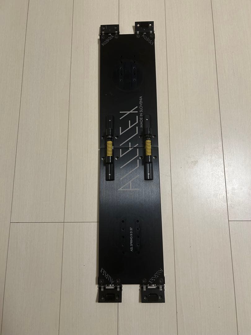 ALLFLEX スノーボード用プレート 収納袋付き