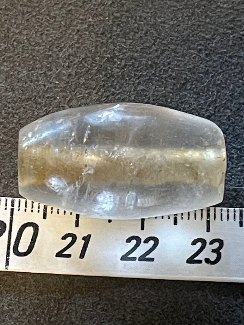 古墳時代　水晶棗玉（なつめたま）