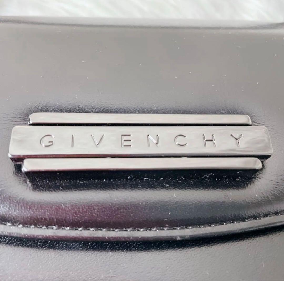 【極美品】GIVENCHY フォーマル ハンドバッグ ロゴプレート ブラック