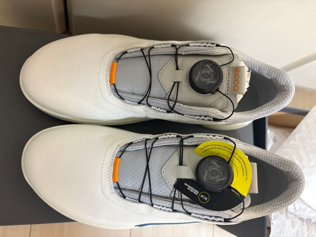 新品未使用　試着のみ ECCO ゴルフシューズ BOAシステム ホワイト