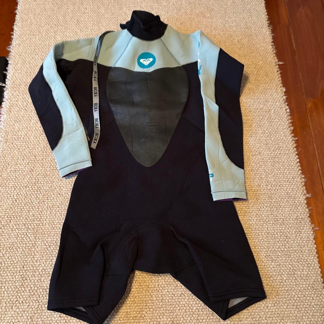 ROXY ウェットスーツ Mサイズ ブラック 水色