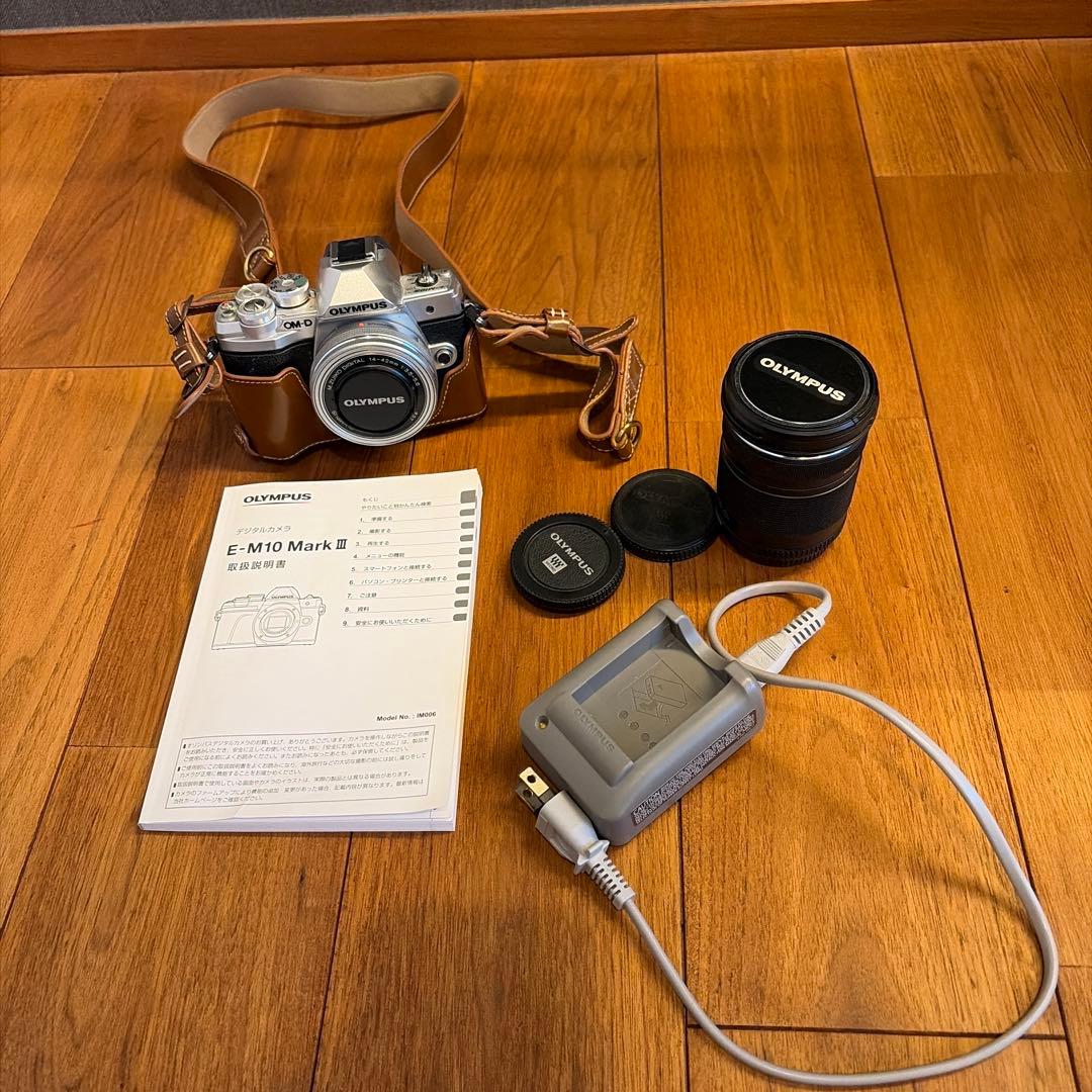 デジタルカメラ　OLYMPUS E-M40 MarkⅢ