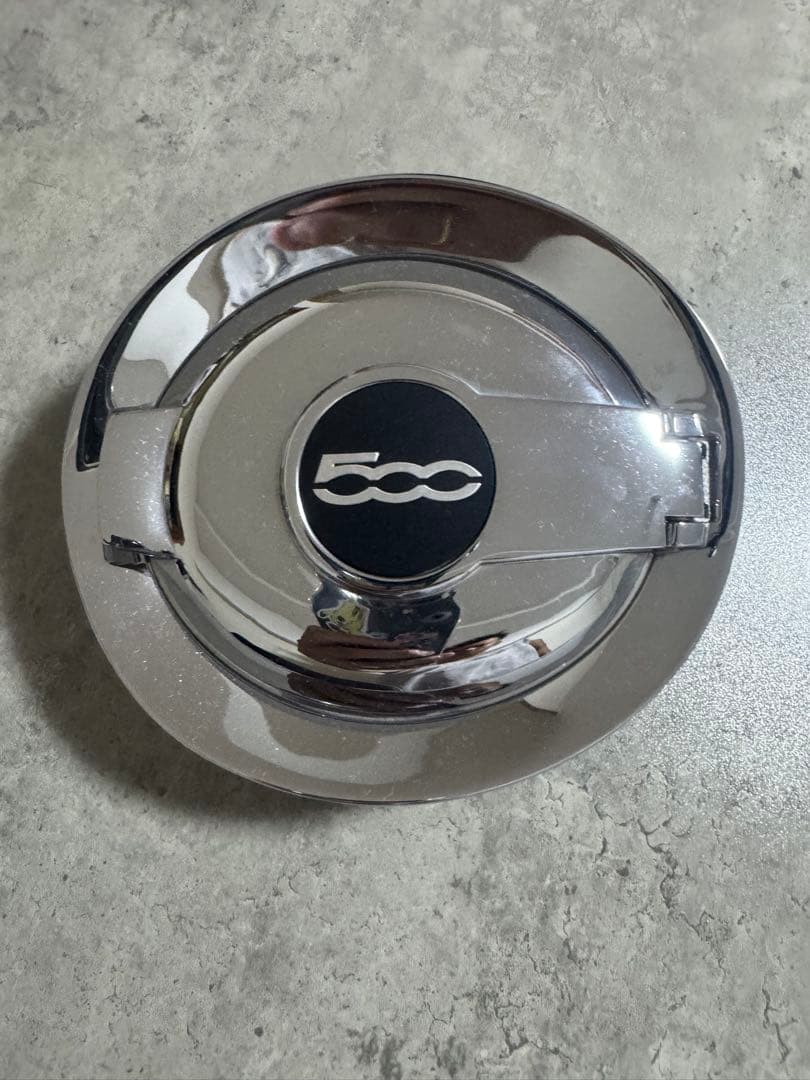 フィアット アバルト500 595 USモパー　北米　給油口カバー　クローム