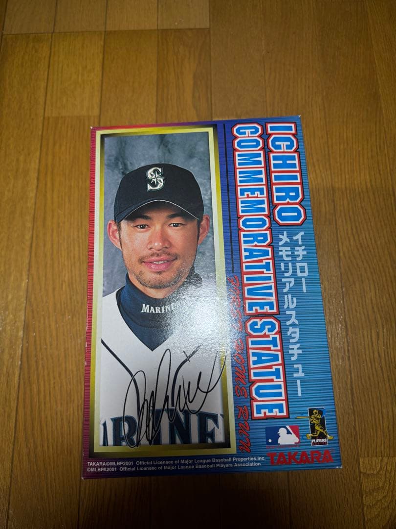 イチロー メモリアルスタチュー
