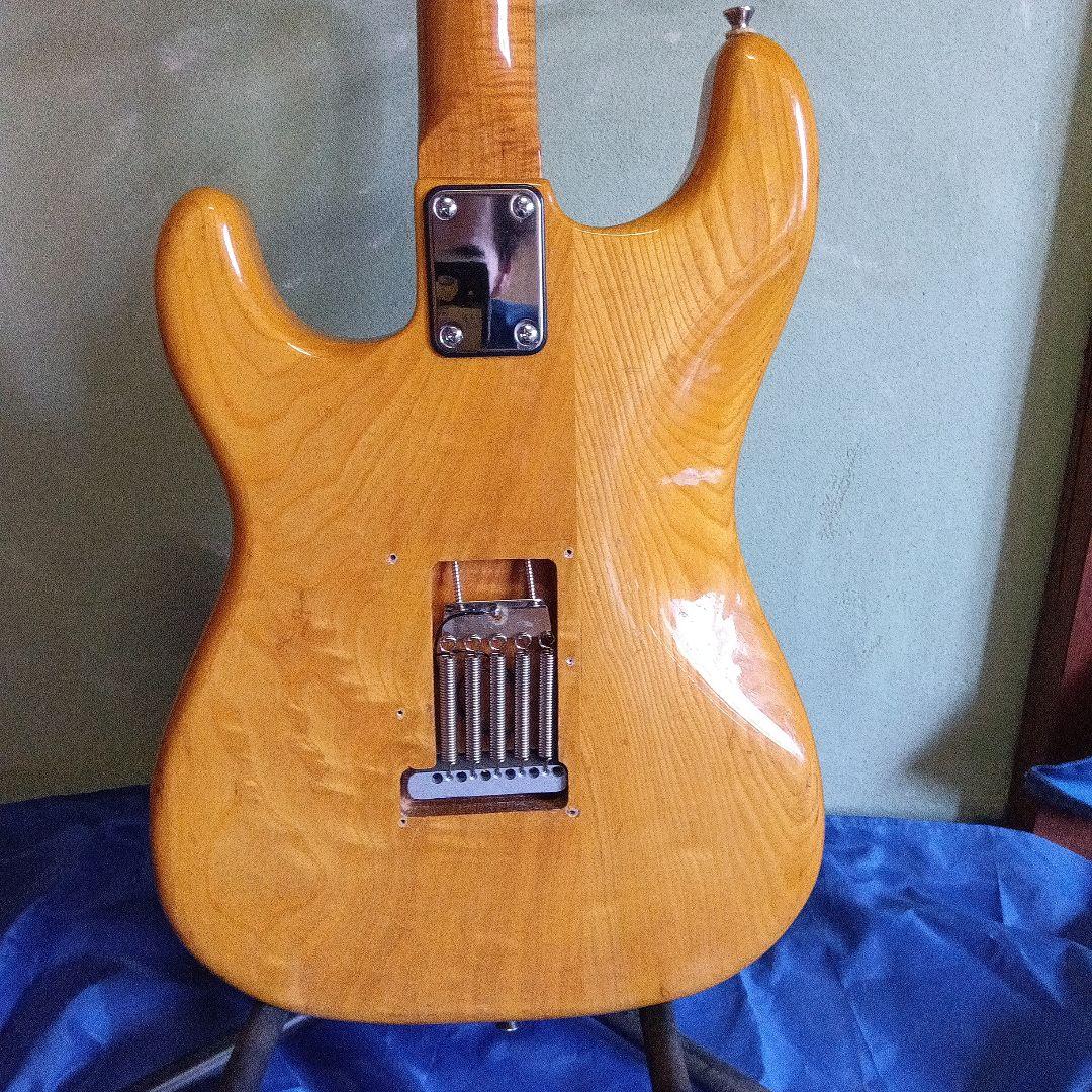 ストラトキャスター タイプ　エレキギター