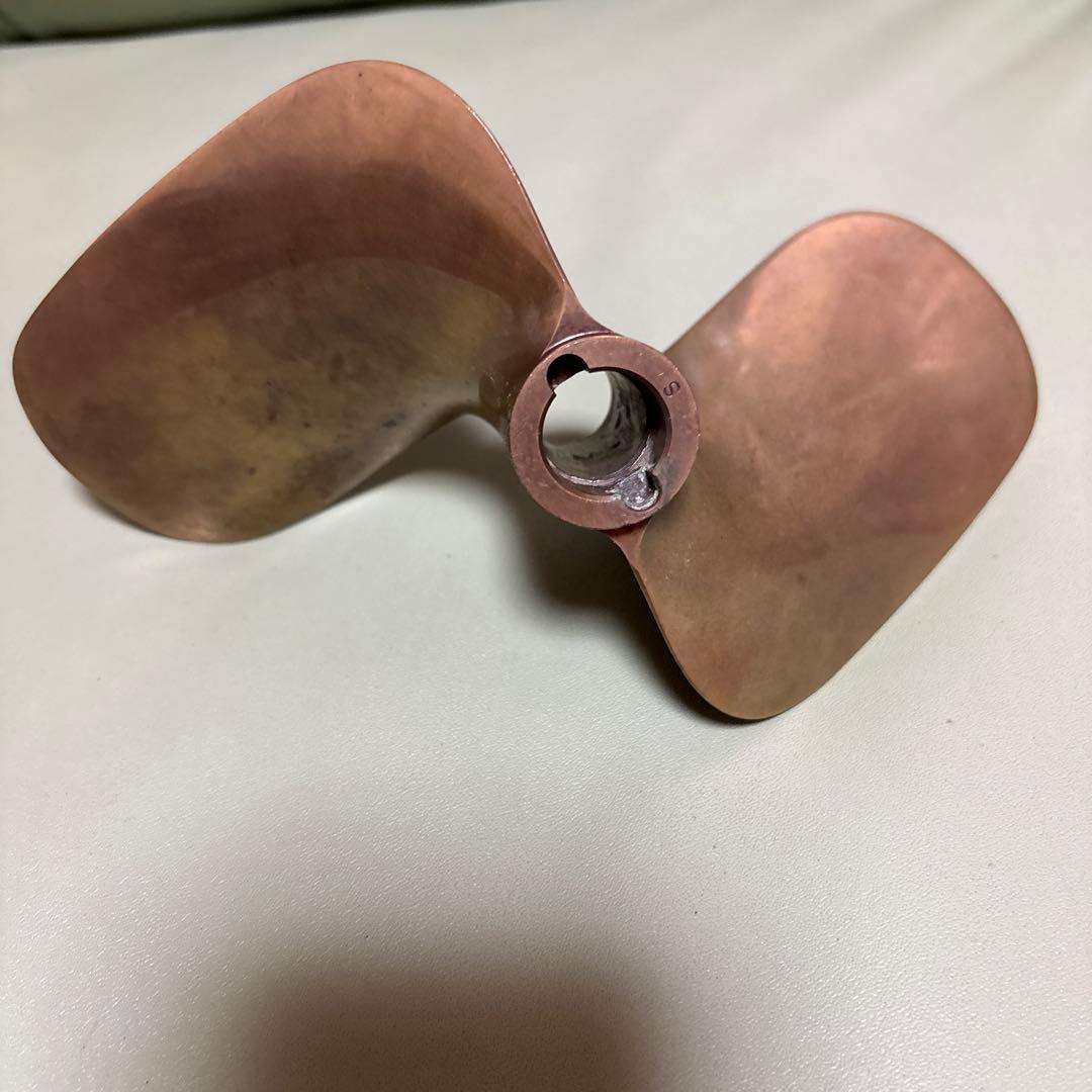 西山貴浩 選手　直筆サイン入りプロペラ　競艇選手　　　4371 希少　レア