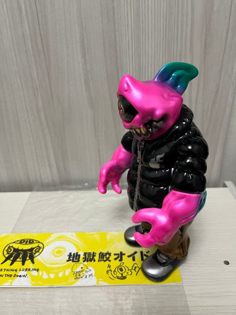 GYAROMI Momoco Studio 地獄鮫オイド 墓場の画廊 ソフビ