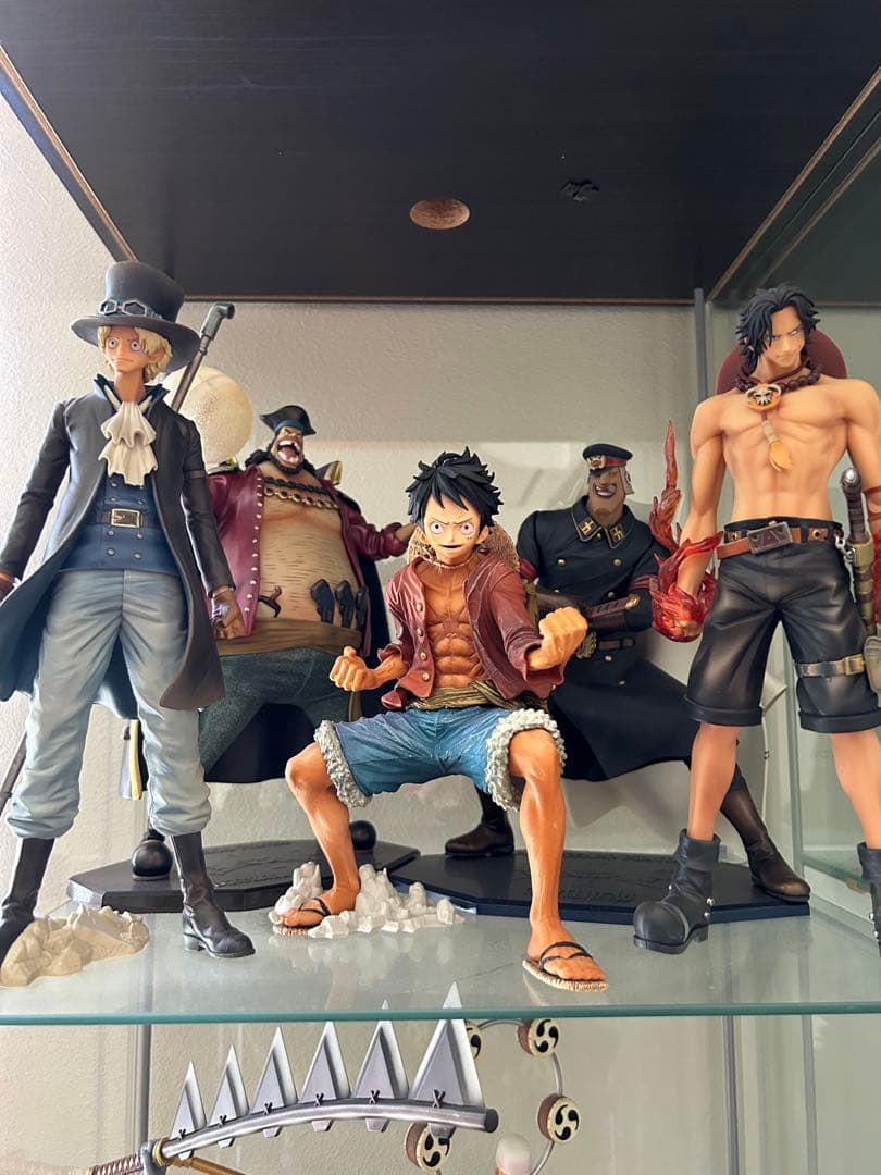 ワンピースフィギュアセット　POP 1 番くじまとめ売りデトルフも追加出来ます❗️