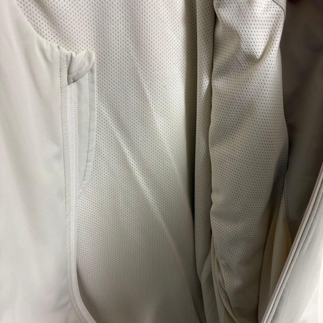 試着のみ ビームスゴルフ　BEAMS GOLF ノーカラーブルゾン　中綿入り