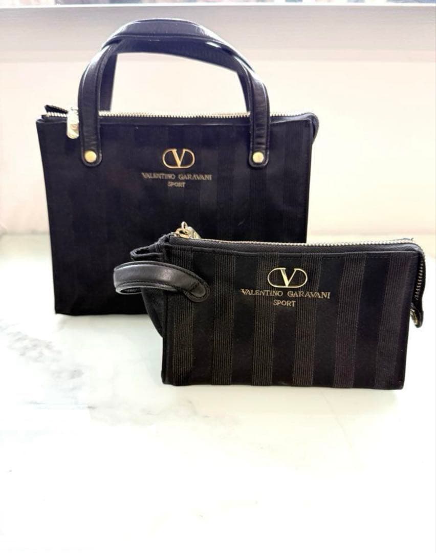 ヴァレンティノ 5点セット バッグ　ポーチ　コスメ 42000→38700