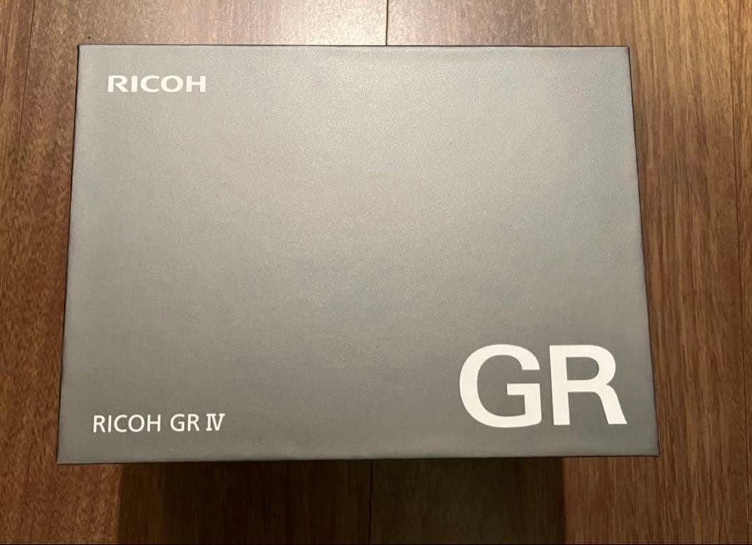 新品未使用　RICOH GR IV リコー GR4 デジタルカメラ　保証あり