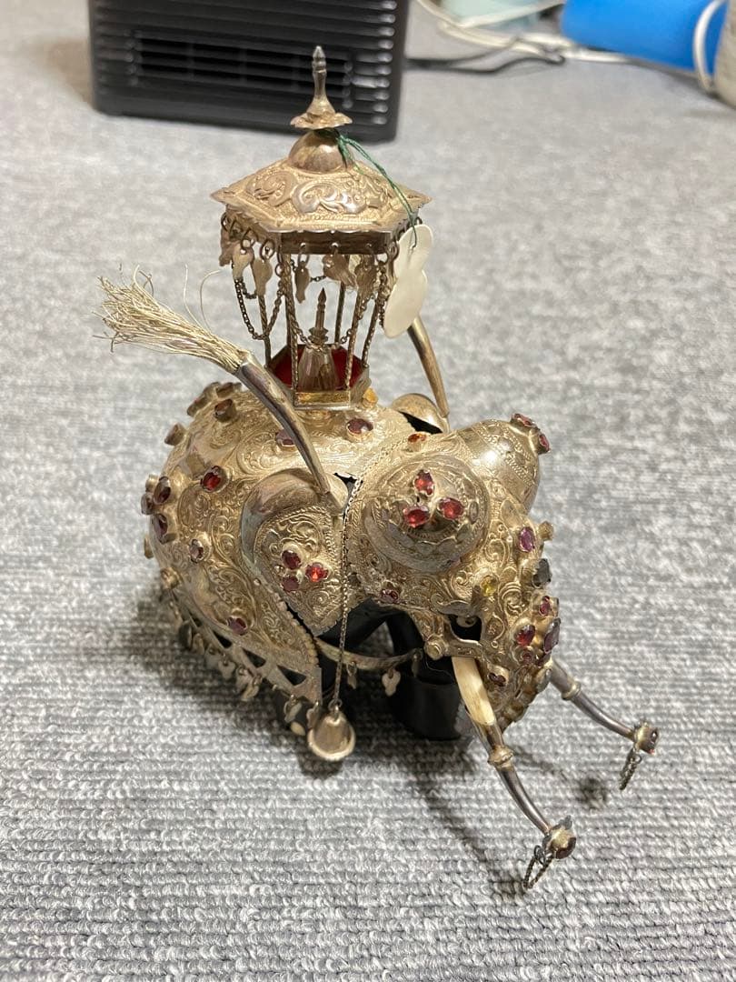 宝石細工　象置物